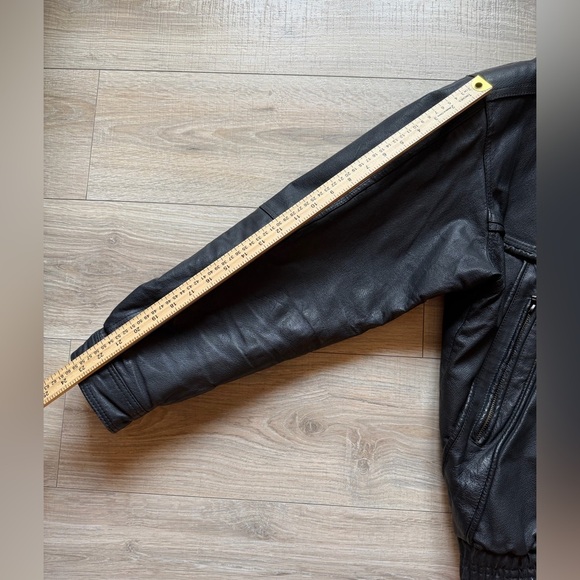 Wilda Vintage Men’s Black Genuine Leather Bomber Jacket L Lined Zip Front - Picture 9 of 13